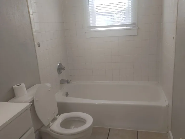 868 Clarks Ln — Photo 5
