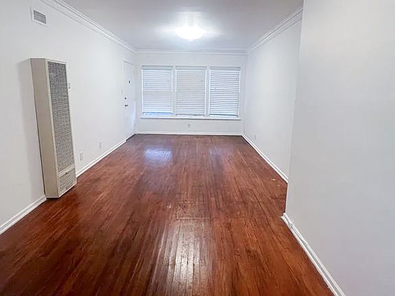 4th image of 1620 N Normandie Ave #8