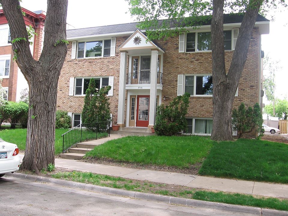 FRONT OF BUILDING