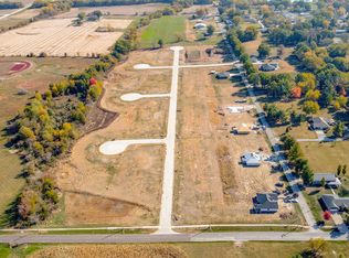 4 Bailey Pl, Sturgeon, MO 65284