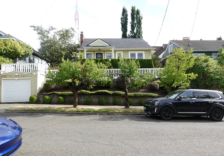 309 Hayes St — Photo 1