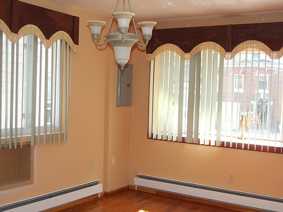 5th image of 320 Newman Ave #1