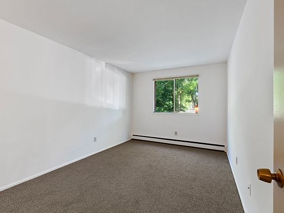 3rd image of 833 N 21st St #212