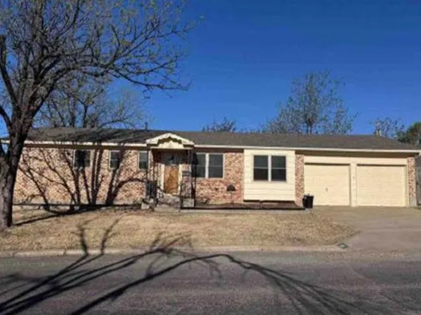 1601 Dogwood Ln, Pampa, TX 79065