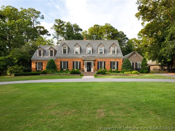 2922 Skye Dr, Fayetteville, NC 28303
