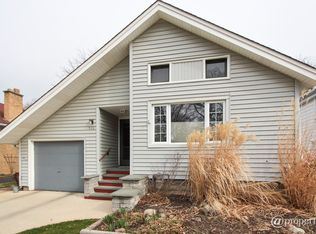926 W Pacific Ave, Waukegan, IL 60085