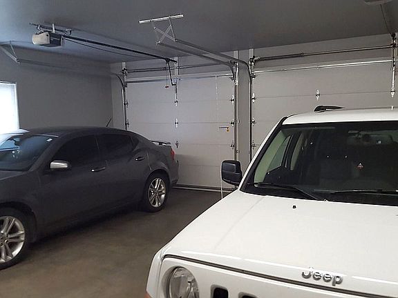 3 Car Garage