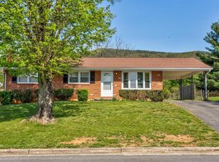 6249 Nell Cir, Roanoke, VA 24019