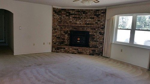3rd image of 802 Lazy Daisy Ln