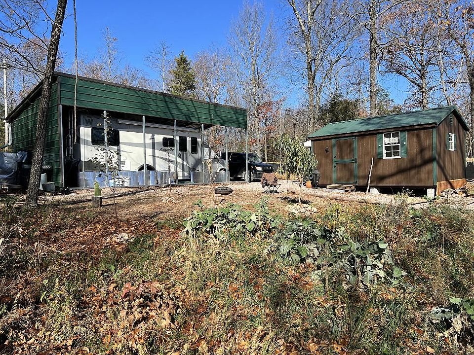 2nd image of 10952 Ricks Dr