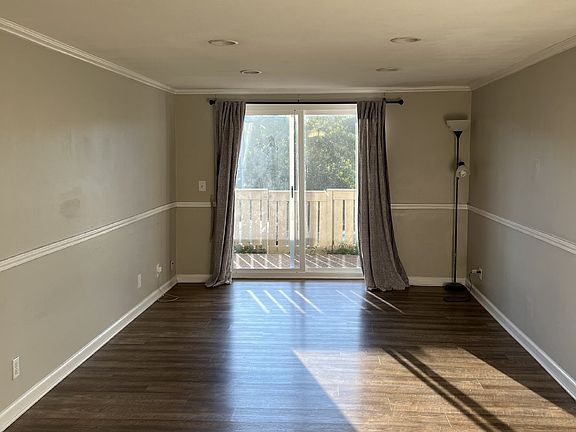 4th image of 701 Ashlawn Pl #0