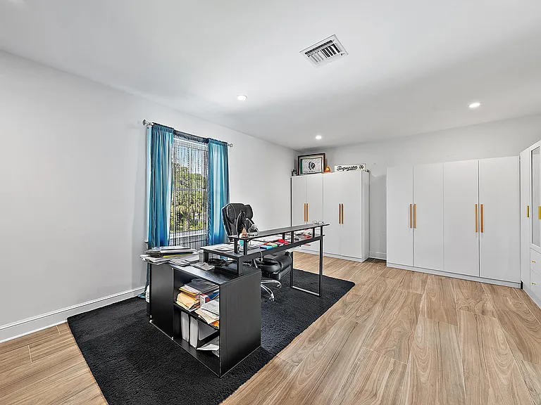 100 Norwood Rd — Photo 9