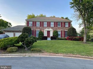 606 Jason Ct, Sterling, VA 20164