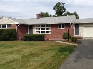 73 Woodcrest Rd, Springfield, MA 01129