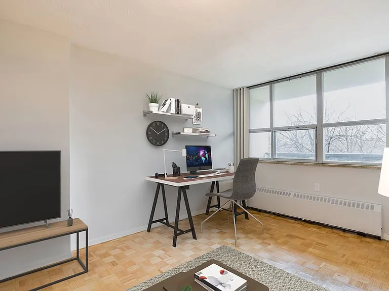 33 Eastmount Ave — Photo 10