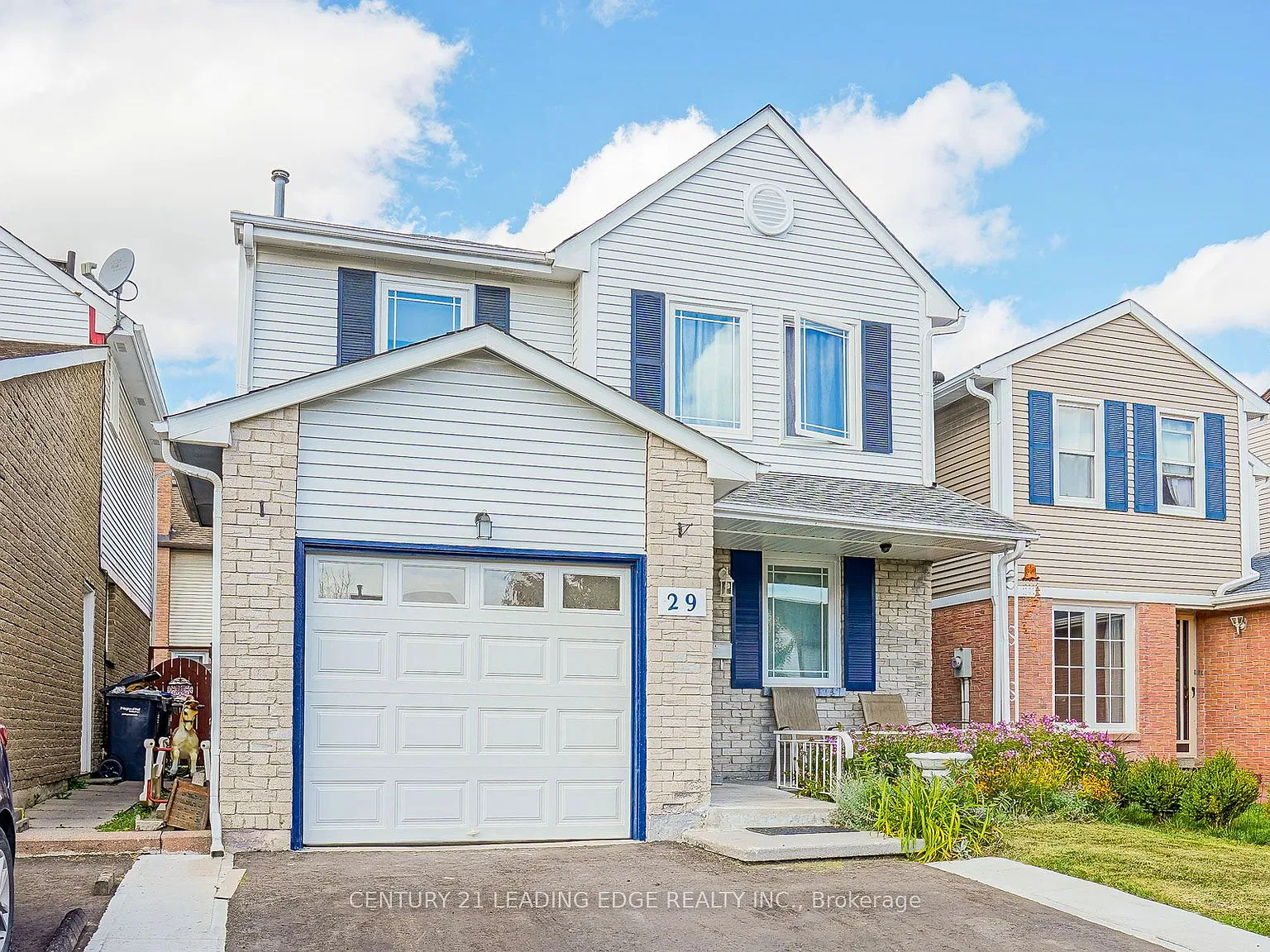 4 bed, $3,000 — Photo 1
