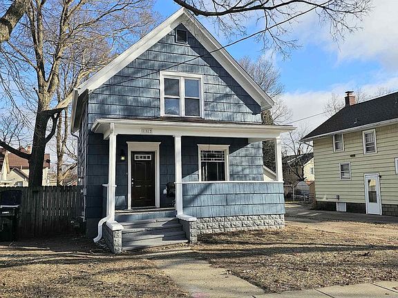 2nd image of 1151 Oak Street