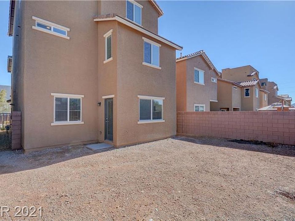 1st image of 10039 Heritage Desert St