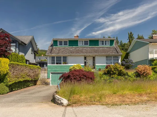 1159 Kings Ave, West Vancouver, BC V7T 2C2
