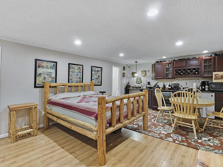 11734 Quay Rd — Photo 38