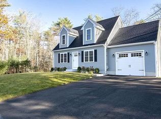 137 Lakeside Rd, Hanson, MA 02341