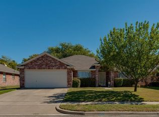 336 Marsha St, Saginaw, TX 76179
