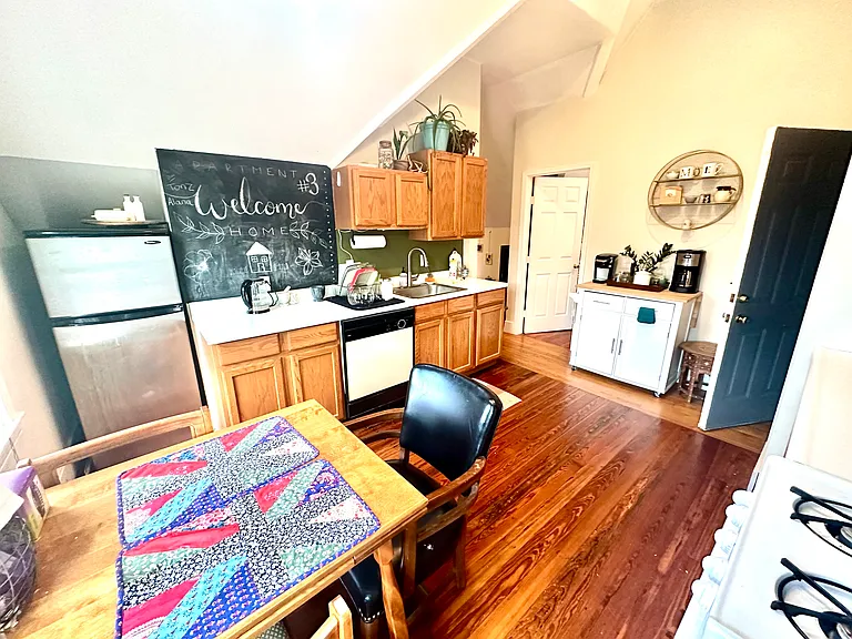 80 Fairbanks St #3 — Photo 4