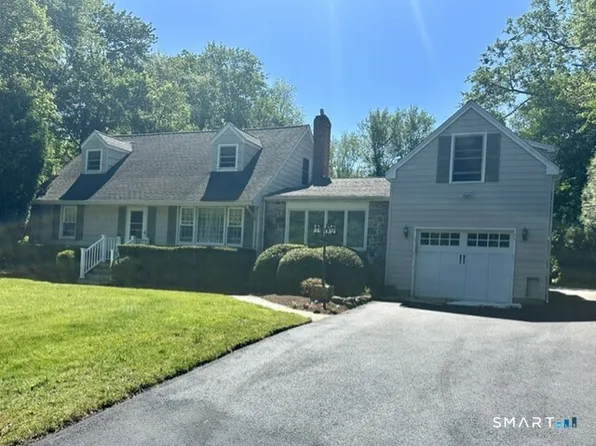 14 Peters Road, Trumbull, CT 06611