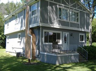2306 W Fairview Ave, Johnsburg, IL 60051