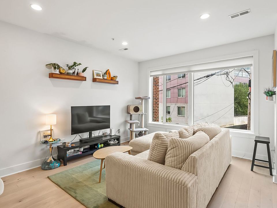 1st image of 662 Glick Ct NW Unit 4
