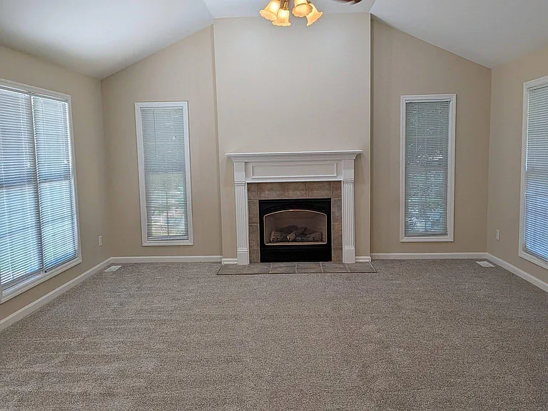 7110 Criner Rd SE — Photo 2
