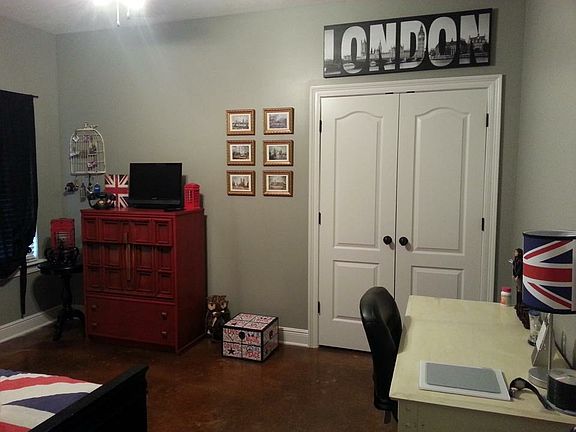4th image of 2629 Magnolia Ln