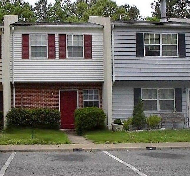 1st image of 21 Roffman Pl