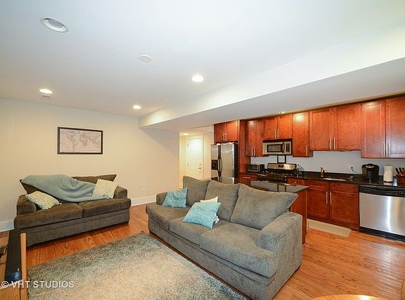 4th image of 5444 N Winthrop Ave
