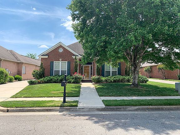 3rd image of 3102 Shoreway Cir SE
