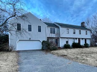 1 Crestview Dr, Hampton Falls, NH 03844