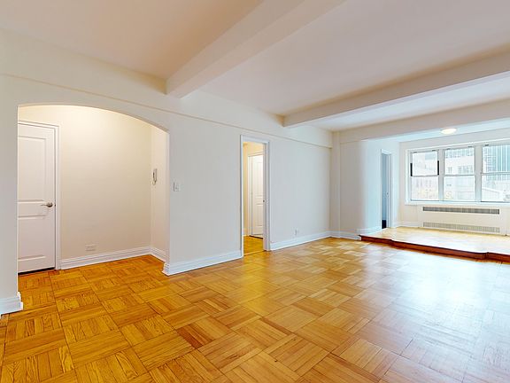 3rd image of 141 E 56th St APT 11D