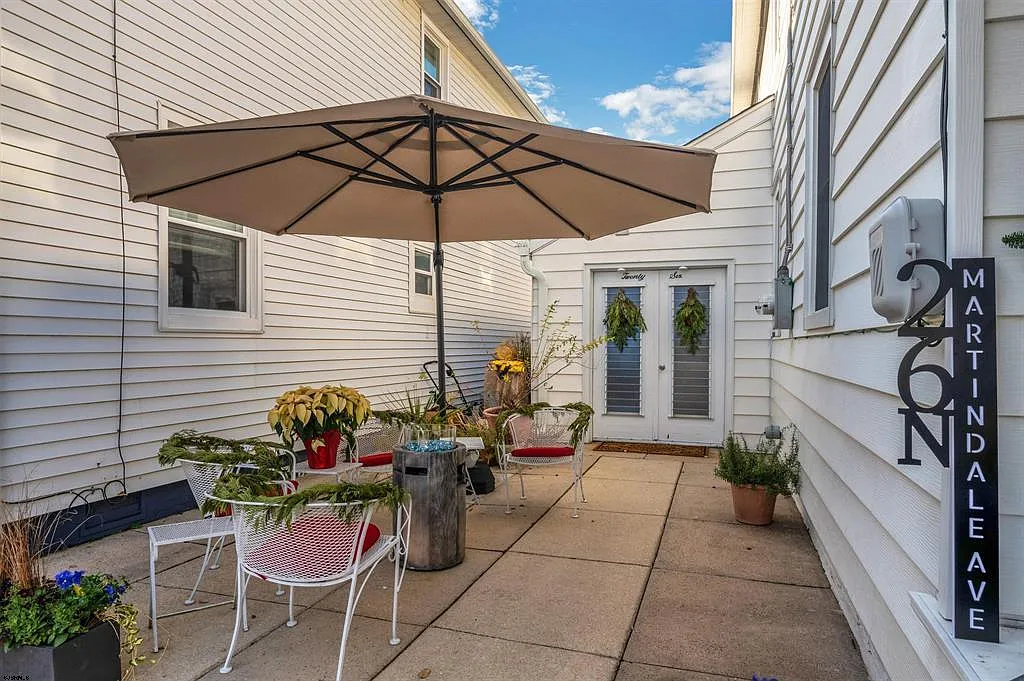 5 bed, $2,800 — Photo 2