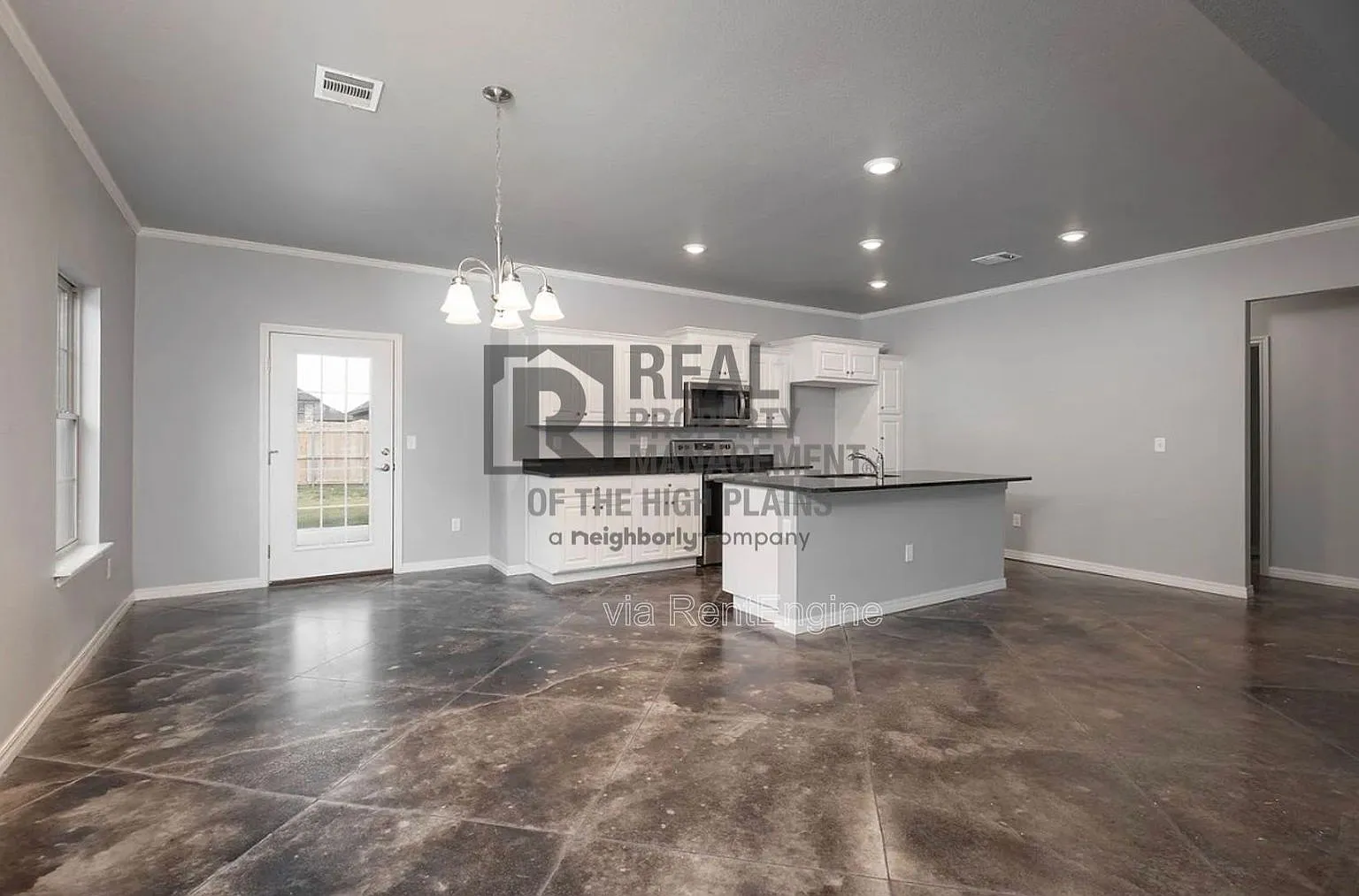 3 bed, 2.0 bath, 1839 sqft, $2,500 — Photo 4