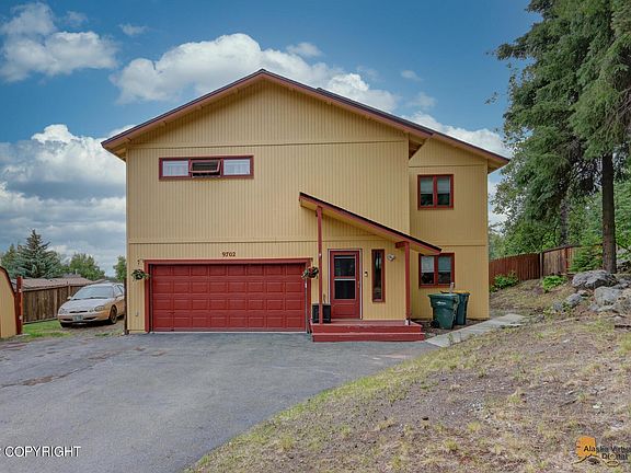 3rd image of 9702 Etolin Cir