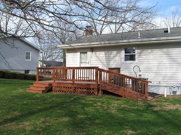 3rd image of 146 Brown St