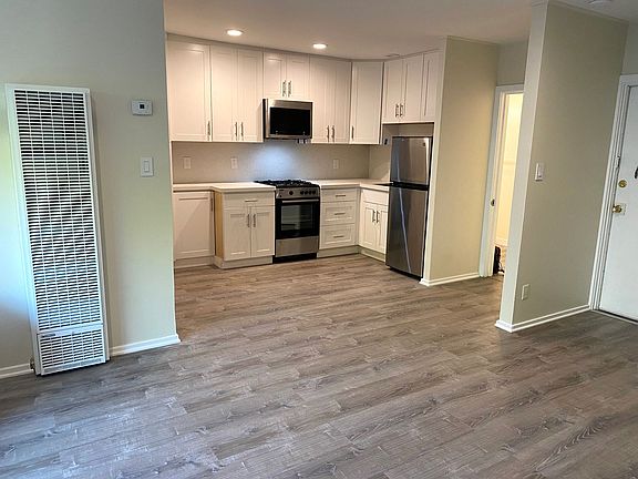 2nd image of 155 Pfeiffer St APT C