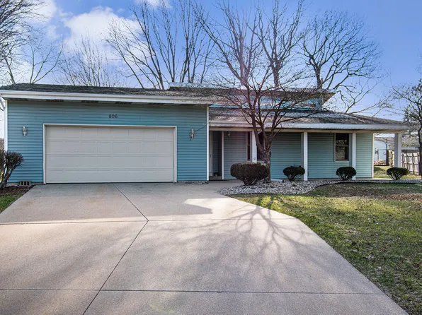806 S Meadow Ct, Holland, MI 49423