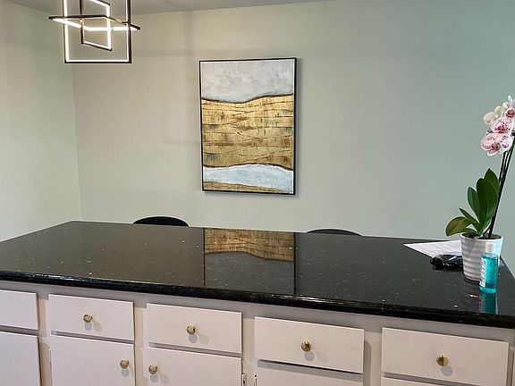 3rd image of 340 Auburn Way APT 14
