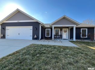 11365 Samuel Rd, Carterville, IL 62918