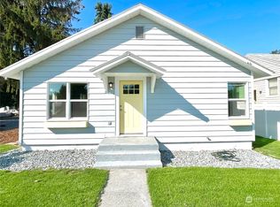 216 4th Ave W, Omak, WA 98841