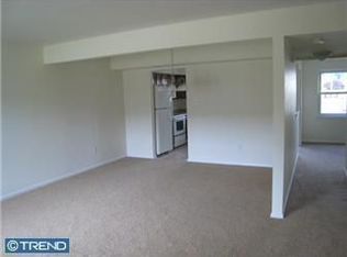 128 Banwell Ln, Mount Laurel, NJ 08054