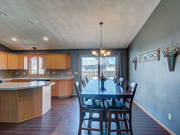 5th image of 3901 Teal Ln