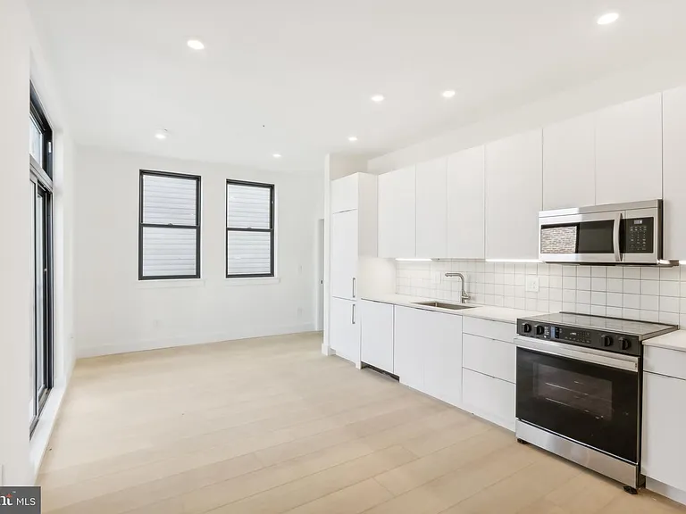 2406 Frankford Ave #10 — Photo 12