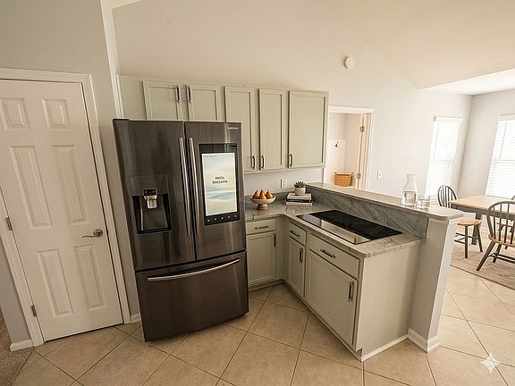 4th image of 1117 Pine Ridge St